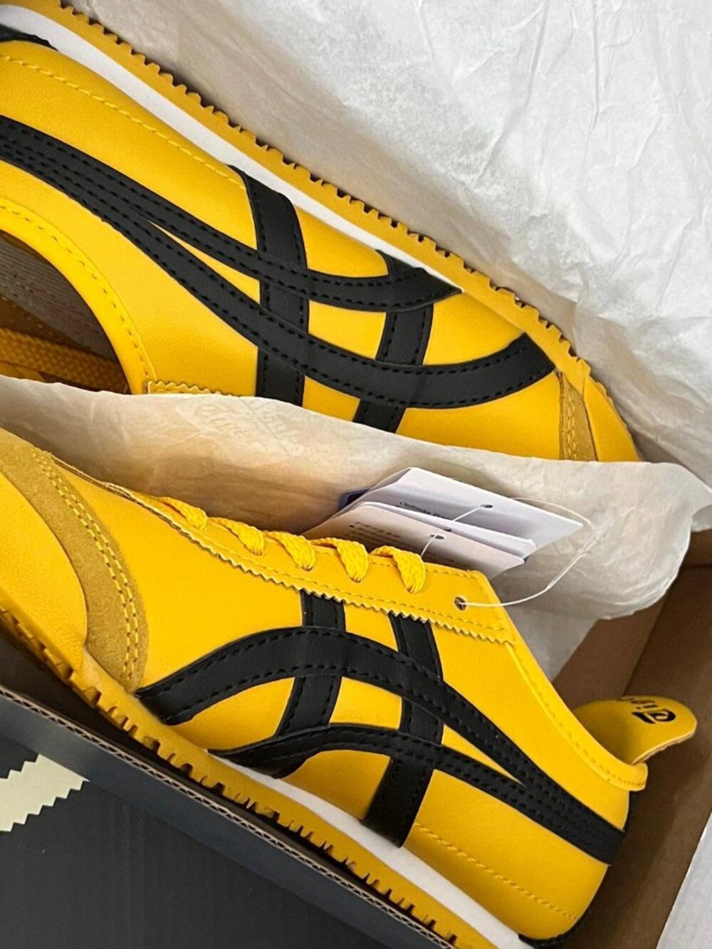 Onitsuka Tiger Mexico 66 Yellow Black Retro Sneakers Women’s - Picture 2 of 8